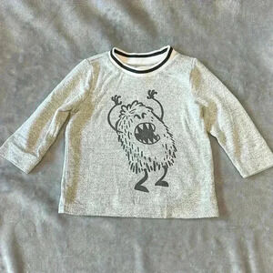 Gymboree - light weight Long sleeve pullover sweater. Size 12-18 months